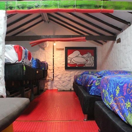Mila Hostel 麦德林 外观 照片