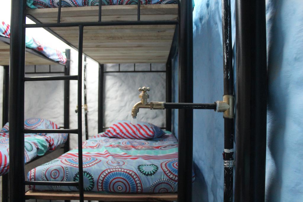 Mila Hostel 麦德林 外观 照片