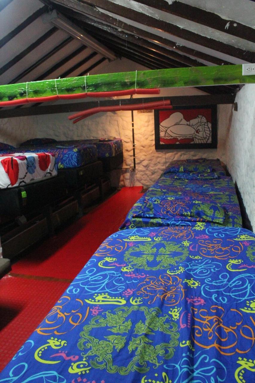 Mila Hostel 麦德林 外观 照片